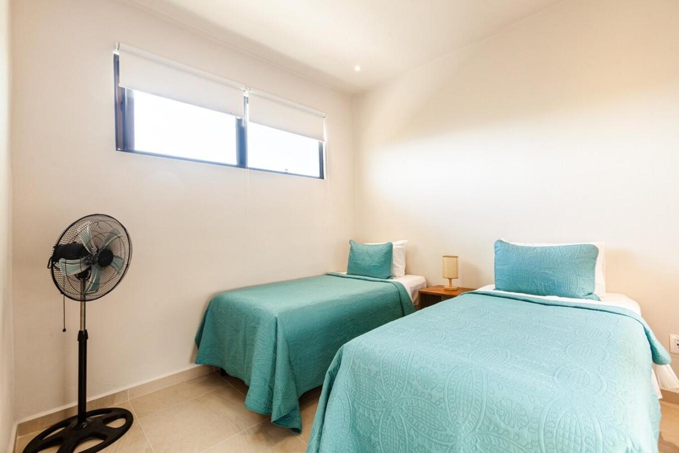 Modern Wifi 200mb, 2 Gyms, 6pools, Balcony Сasa de vacaciones