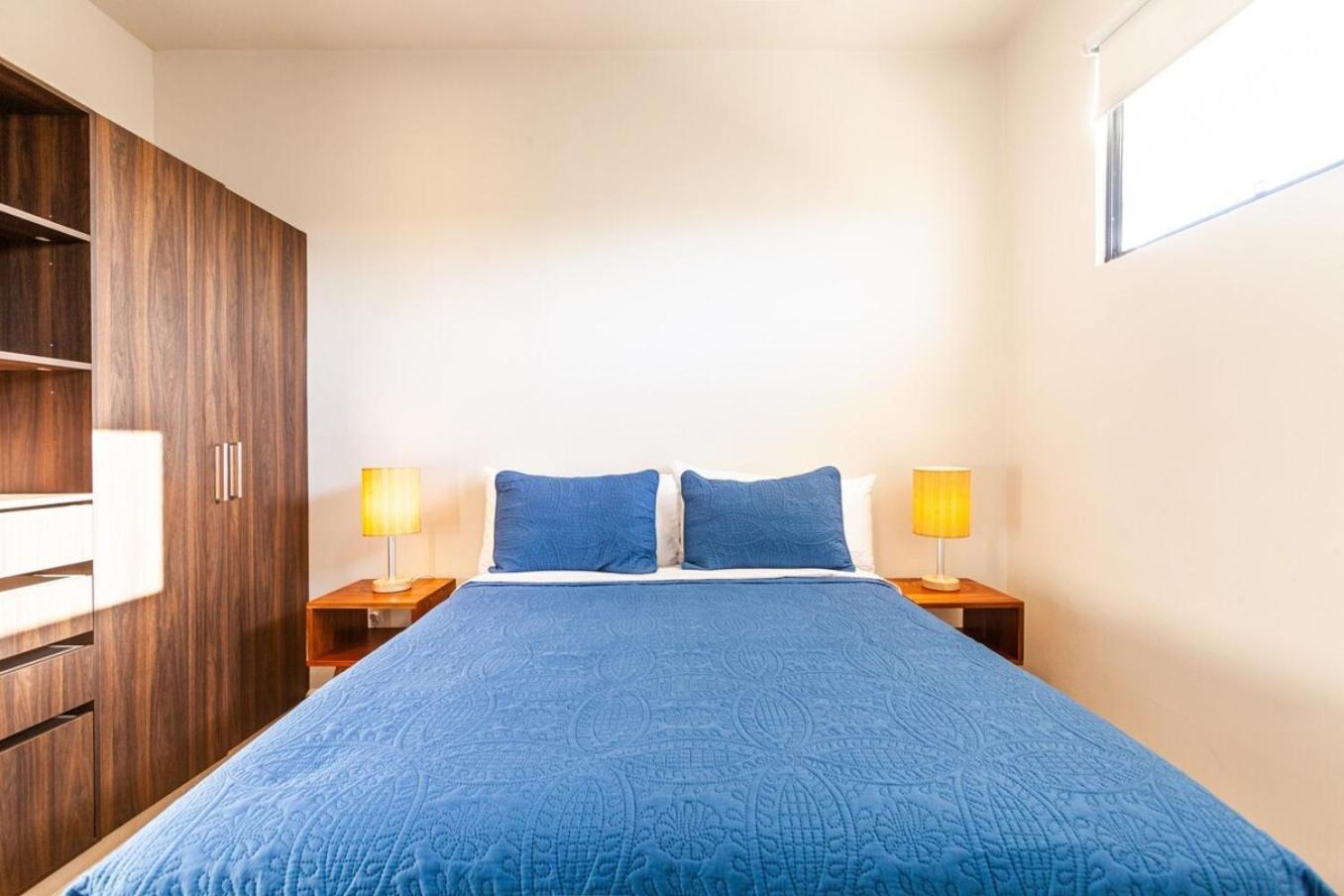 Modern Wifi 200mb, 2 Gyms, 6pools, Balcony Holiday home *